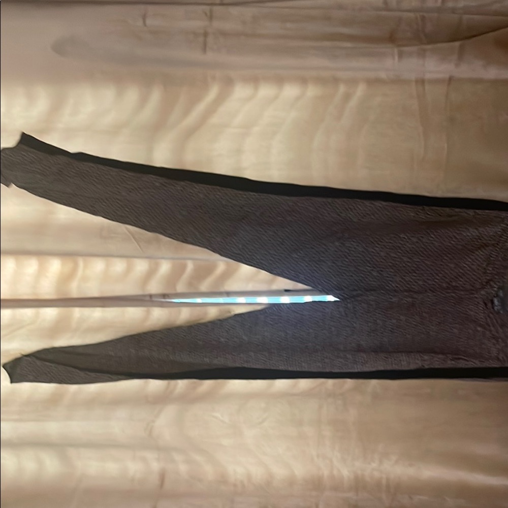 Vince xxs Brown and Black patterned silk Joggers. Drawstring waist